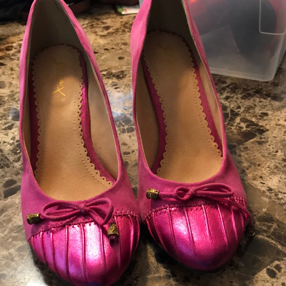 Pink heels